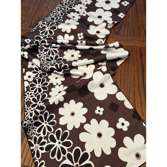 Vintage Therese Ahrens MOD Groovy Flower Scarf 60s Retro Large - Picture 1 of 4